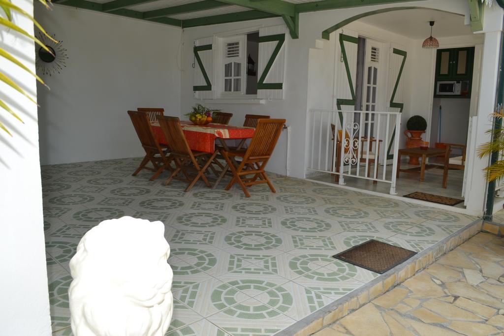 La Nicotoria Apartments Deshaies Extérieur photo